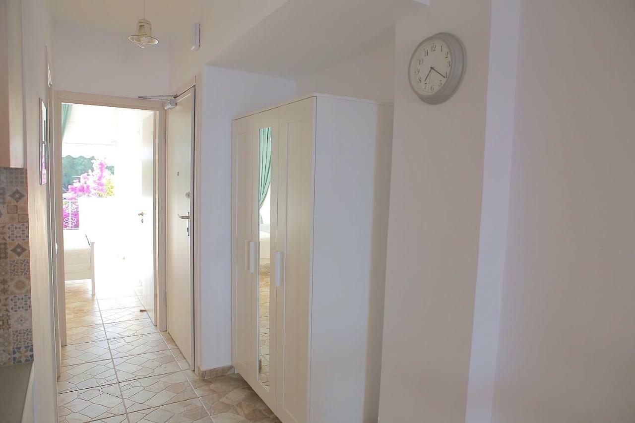 טולון Mediterranean Sandy Beach Apartment מראה חיצוני תמונה